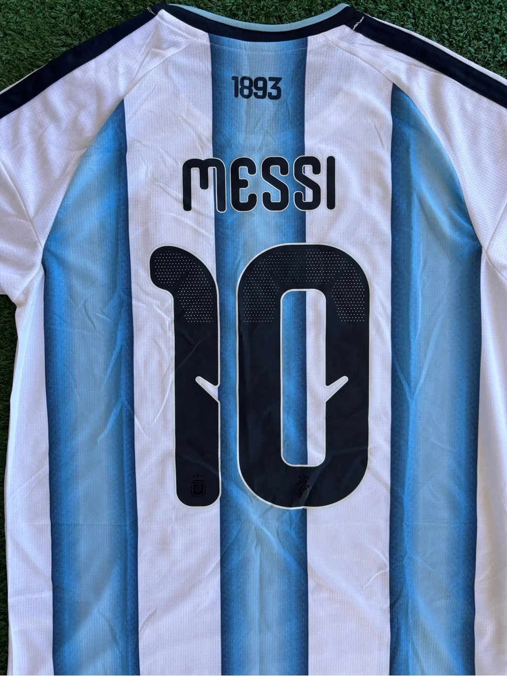 Lionel Messi Argentina 2026 Home Jersey — Size S